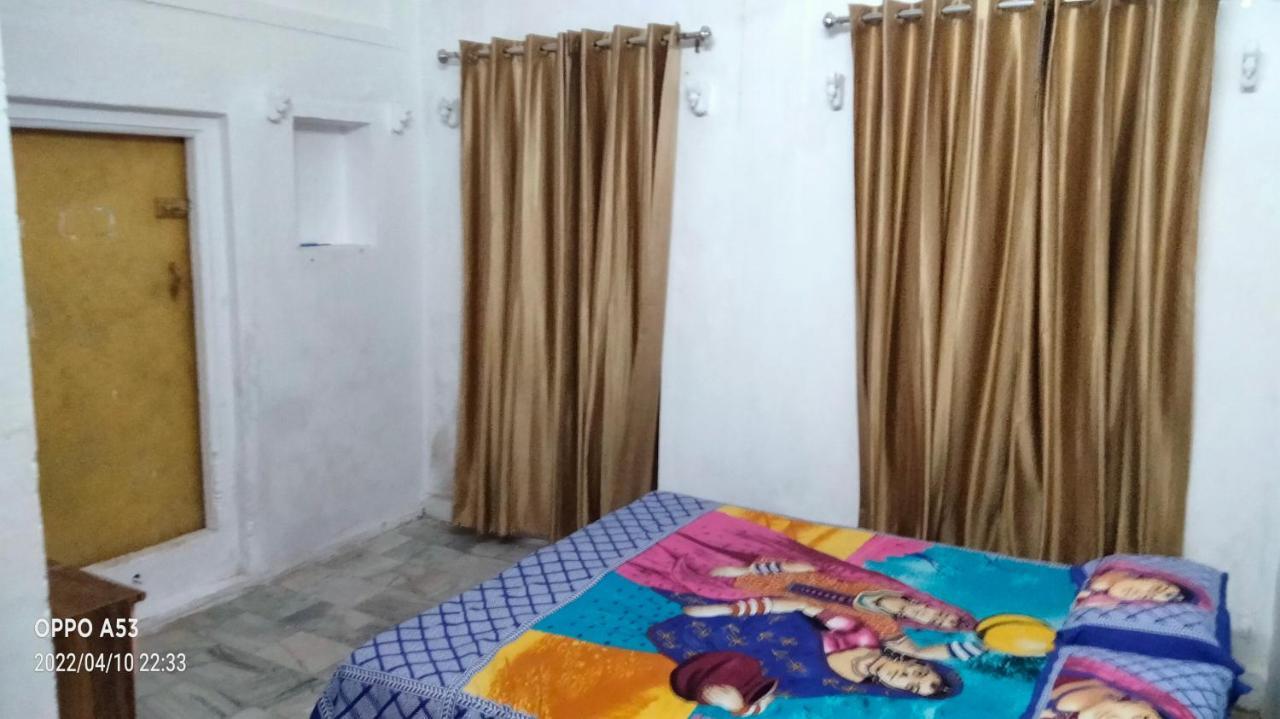 Shri Swami Sheetal Das Akhada B1-88 Assi , Near Pushkar Talab,Varanasi, Ashram Dharmshala酒店 外观 照片