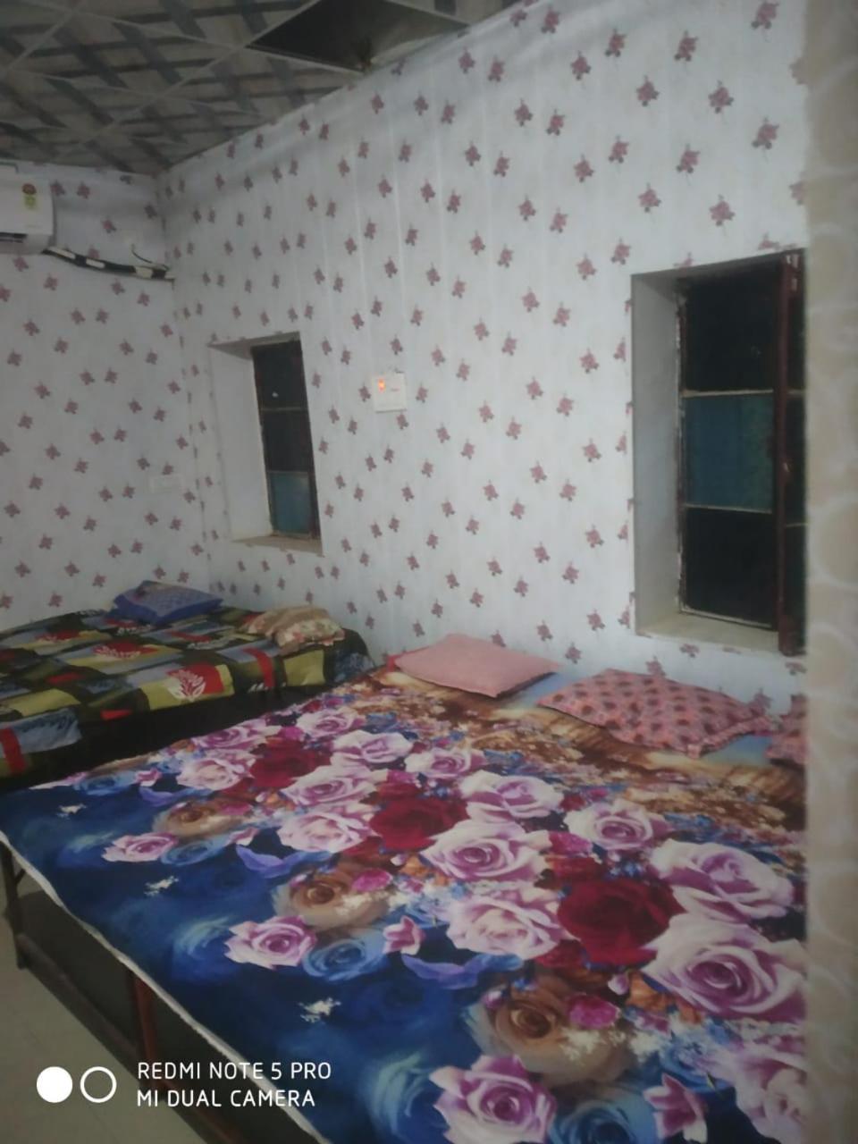 Shri Swami Sheetal Das Akhada B1-88 Assi , Near Pushkar Talab,Varanasi, Ashram Dharmshala酒店 外观 照片